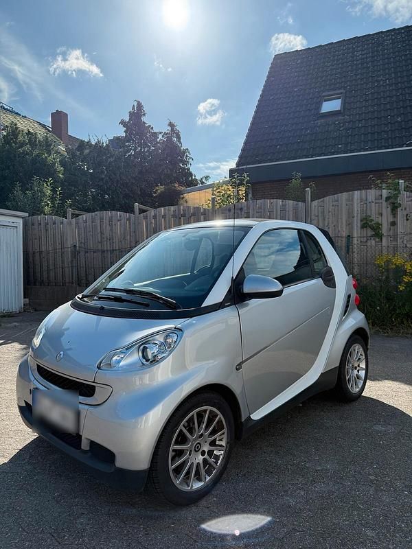Silber Gebraucht 2011 Smart ForTwo Coupé Kleinwagen | 3.950 € (Guter Preis) - Bild 1/4