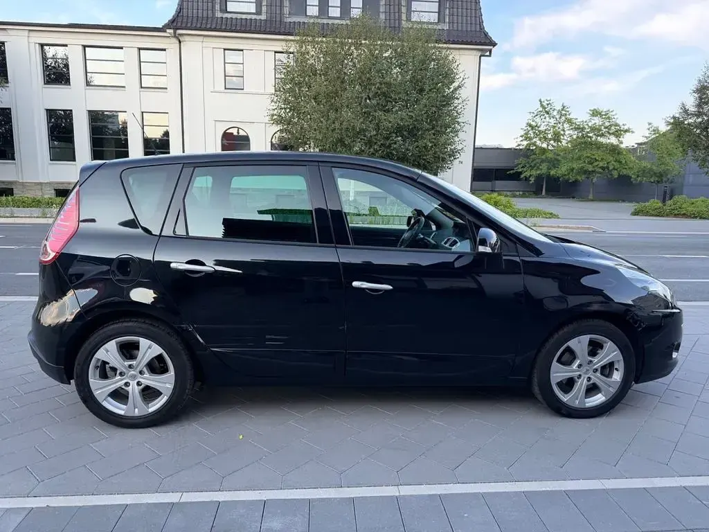 Gebraucht Renault Scénic III Dynamique 110 PS (80 kW) 2011 Schwarz Van / Kleinbus