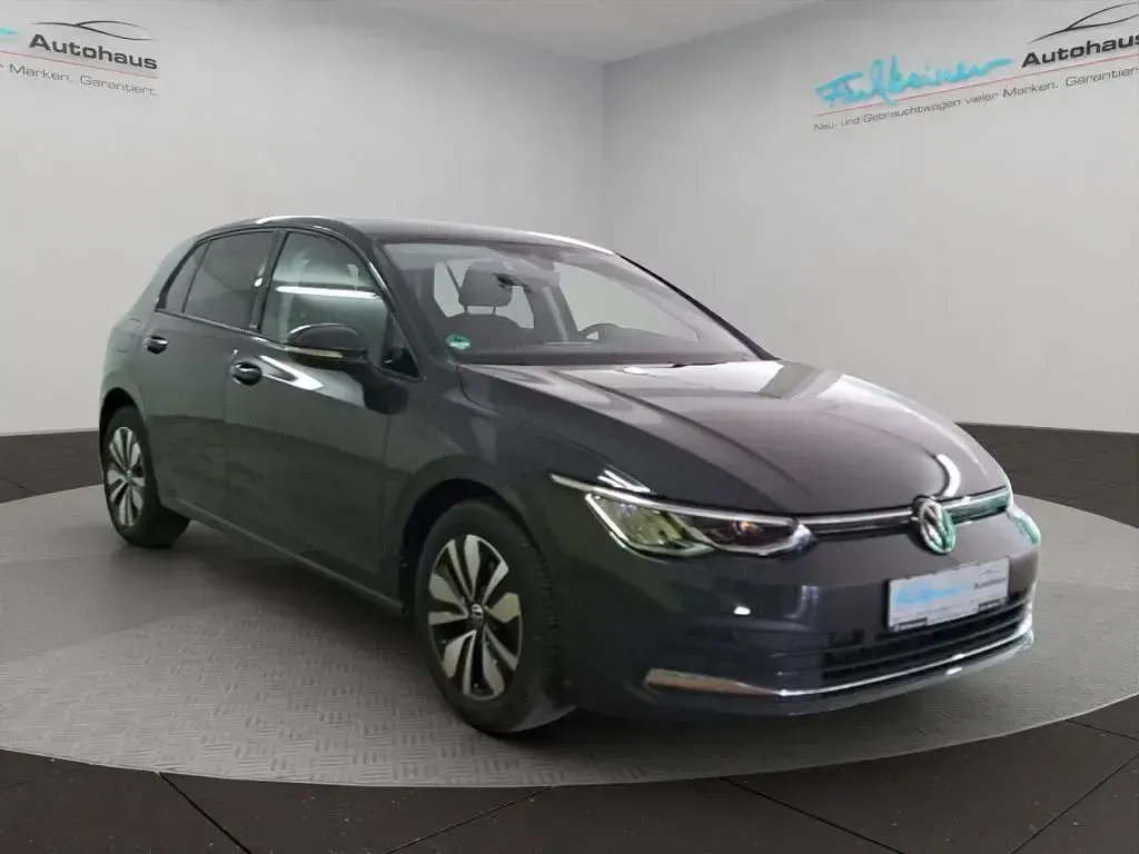Gebraucht VW Golf VIII Move 110 PS (80 kW) 2024 Uranograu, uni Limousine