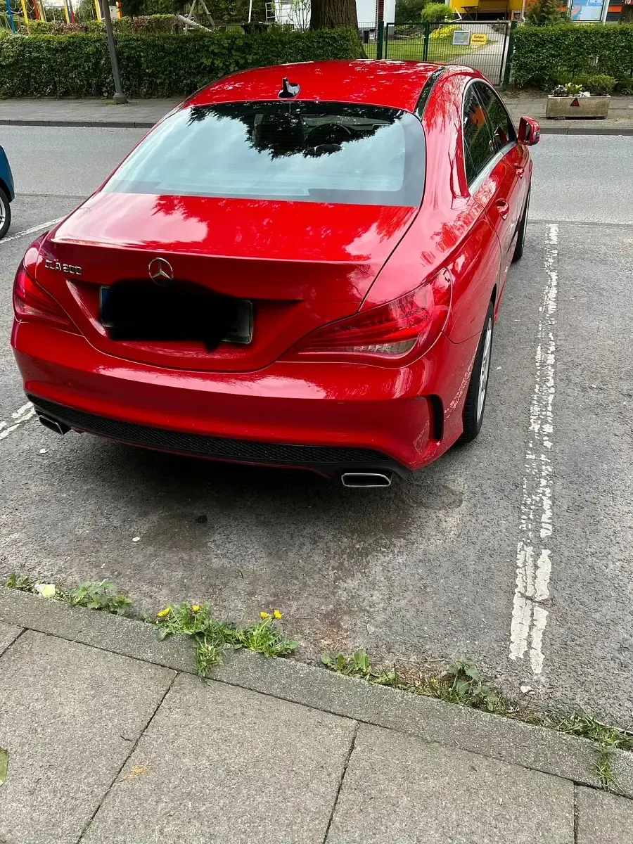 Gebraucht Mercedes CLA200 AMG line 156 PS (114 kW) 2015 Rot Coupé