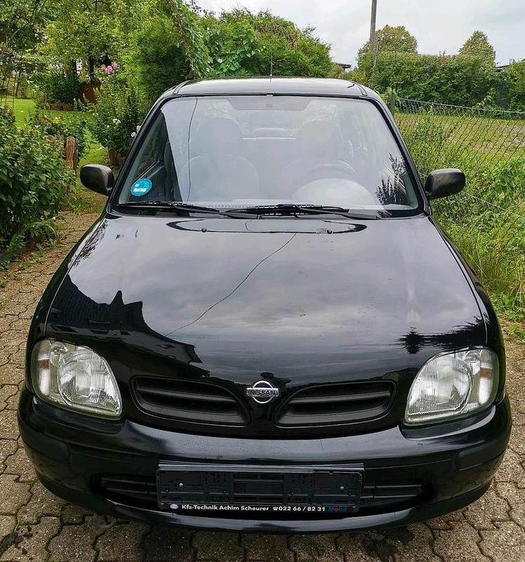 Schwarz Gebraucht 1999 Nissan Micra Kleinwagen | 500 € - Bild 1/4
