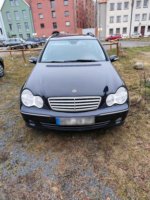 Gebraucht Mercedes C180 140 PS (102 kW) 2005 Blau Kombi