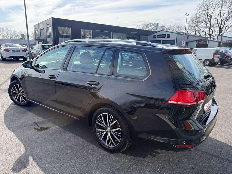 Gebraucht VW Golf VII Allstar 125 PS (91 kW) 2017 Schwarz Kombi