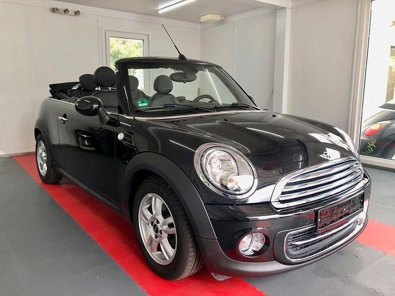 Schwarz Gebraucht 2013 Mini One Cabriolet Cabrio | 9.350 € (Etwas zu teuer) - Bild 1/4