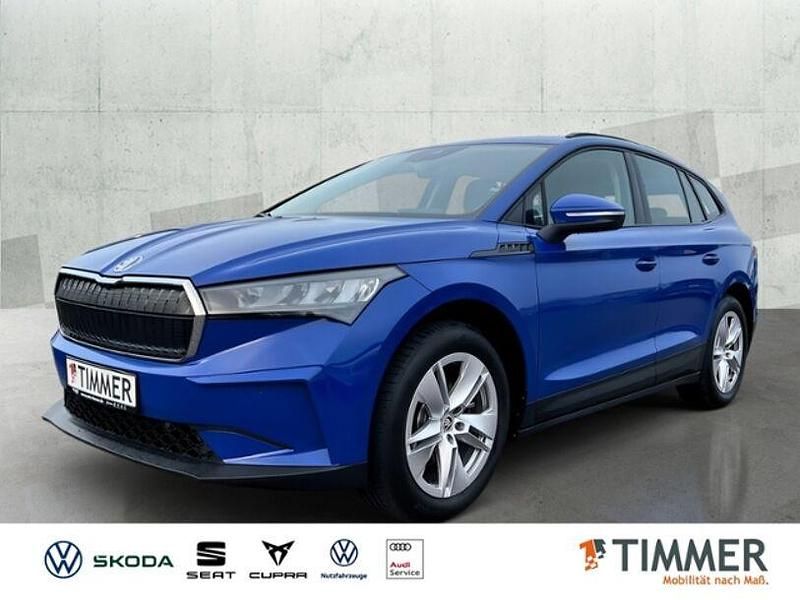 Blau Gebraucht 2023 Skoda Enyaq iV Loft SUV | 27.390 € (Fairer Preis) - Bild 1/4
