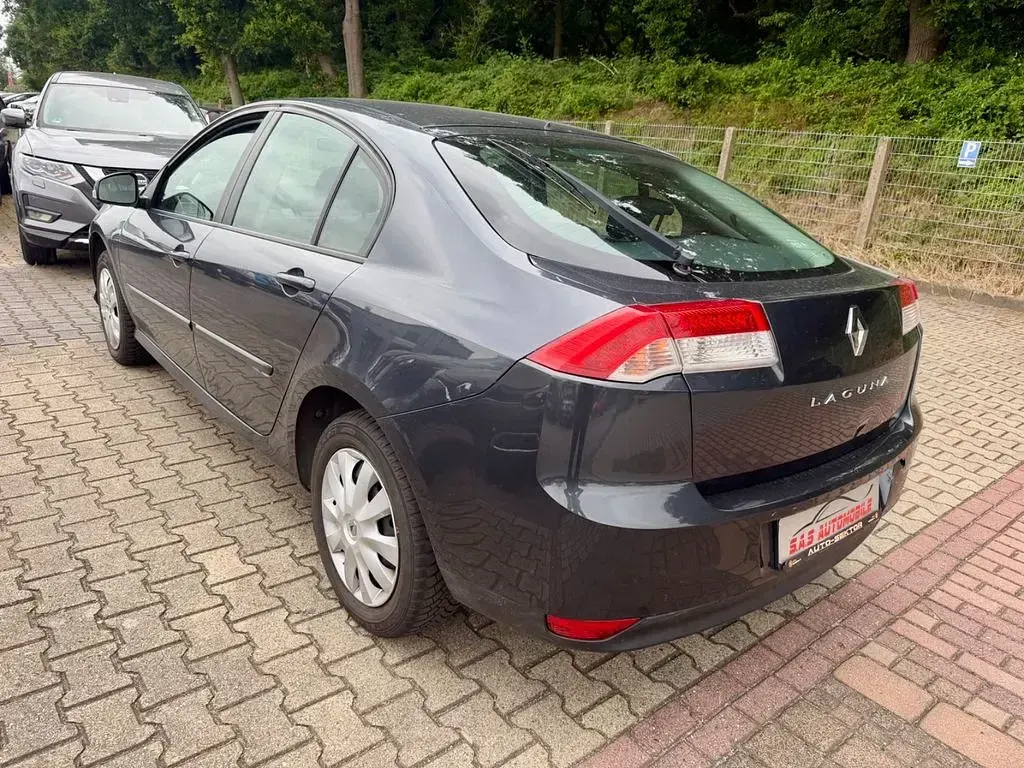 Gebraucht Renault Laguna III Expression 140 PS (102 kW) 2007 Grau Limousine