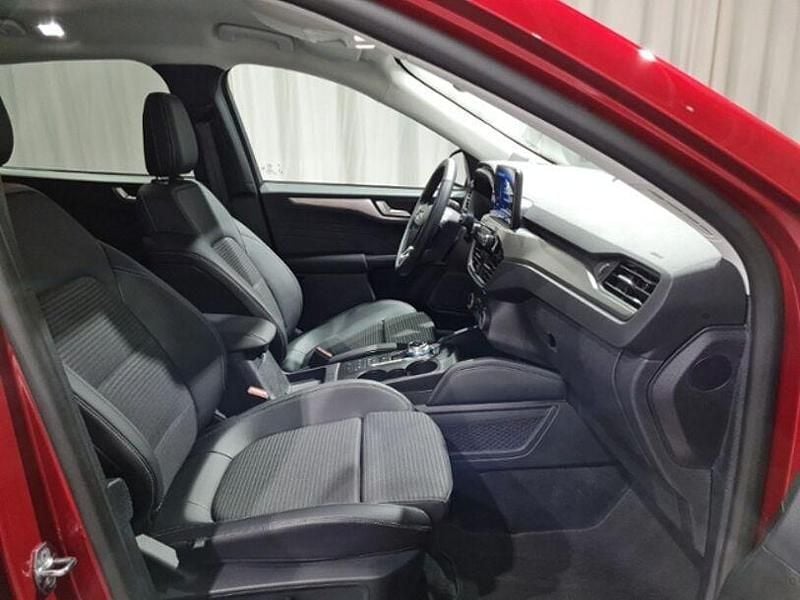 Gebraucht Ford Kuga Titanium 224 PS (164 kW) 2024 Rot, lucid red metallic SUV