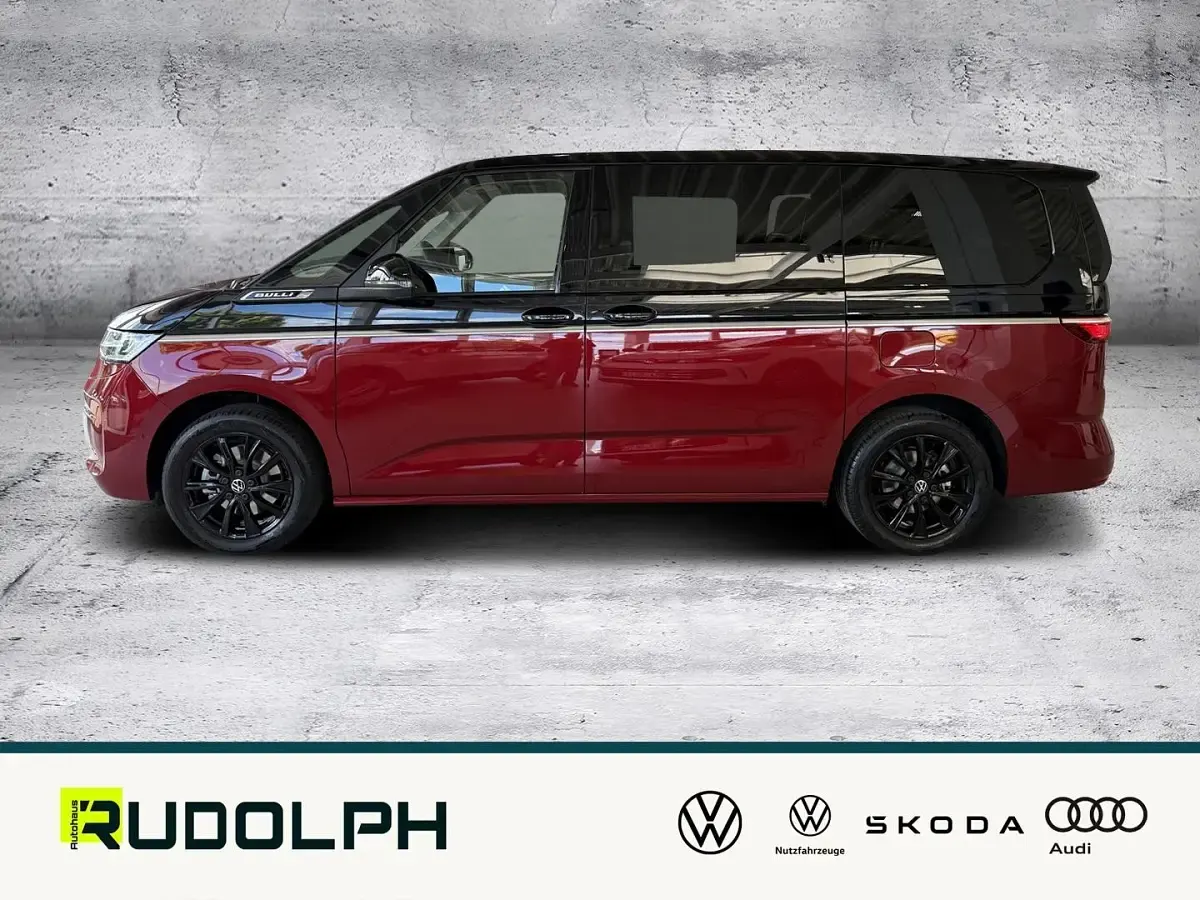 Gebraucht VW Multivan Style 150 PS (110 kW) 2026 Fortanarot metallic/deep black perleffekt (dunkelrot) Van / Kleinbus
