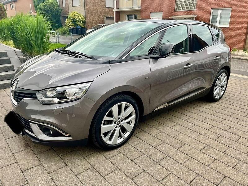 Silber Gebraucht 2020 Renault Scénic IV LIMITED Van / Kleinbus | 15.900 € (Guter Preis) - Bild 1/4
