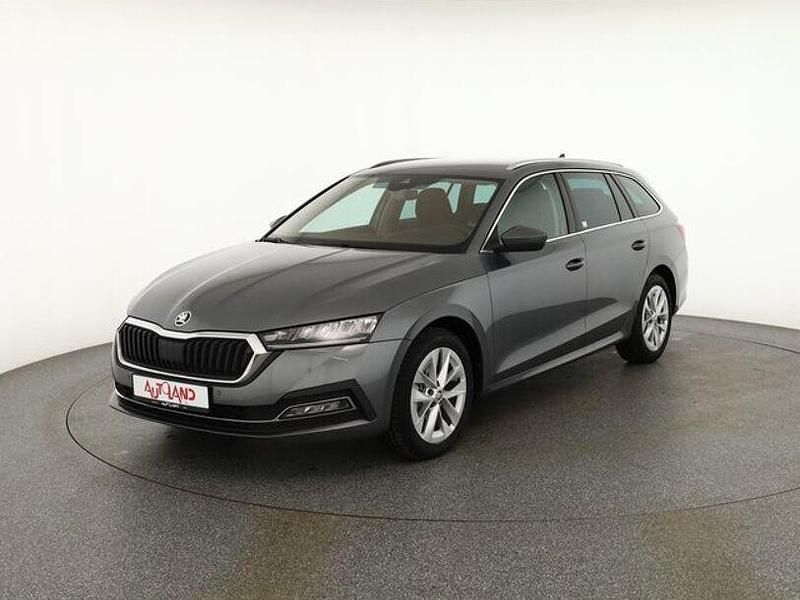 Grau Gebraucht 2022 Skoda Octavia Style Kombi | 25.950 € (Etwas zu teuer) - Bild 1/4