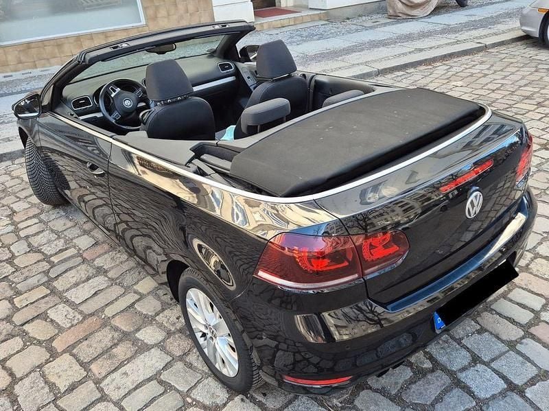 Gebraucht VW Golf Cabriolet Life 140 PS (102 kW) 2013 Schwarz Cabrio