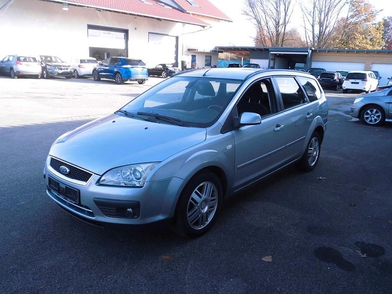 Gebraucht Ford Focus Ghia 145 PS (106 kW) 2005 Silber Kombi