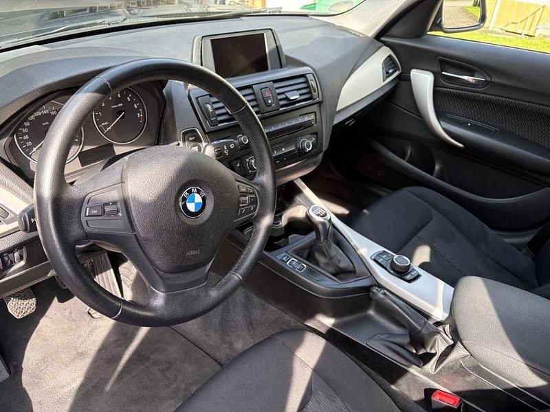 Gebraucht BMW 116 136 PS (100 kW) 2014 Schwarz Kleinwagen