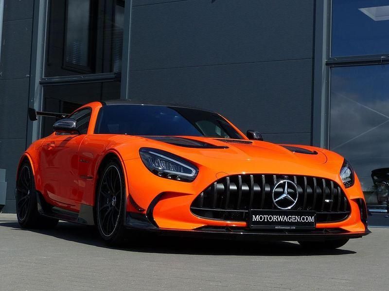 Orange Neu 2025 Mercedes AMG GT AMG Coupé | 375.000 € - Bild 1/4