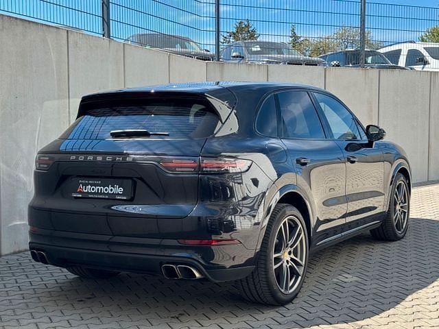 Gebraucht Porsche Cayenne Turbo 549 PS (403 kW) 2018 Schwarz SUV