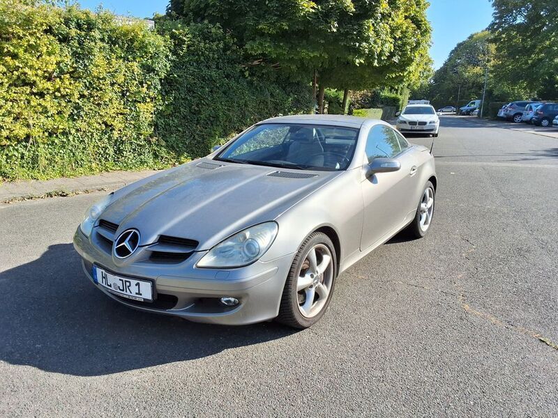 Silber Gebraucht 2005 Mercedes SLK350 Cabrio | 8.690 € (Fairer Preis) - Bild 1/4