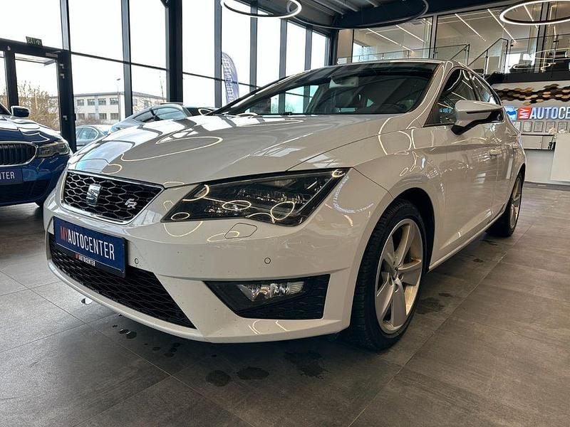Second-hand Seat Leon FR 150 CP (110 kW) 2014 Alb Berlinǎ