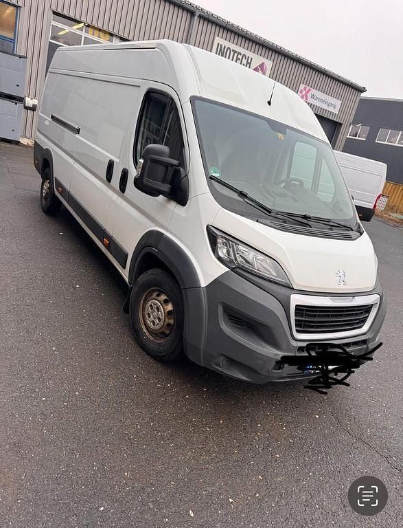 Gebraucht Peugeot Boxer 163 PS (119 kW) 2018 Weiß Van