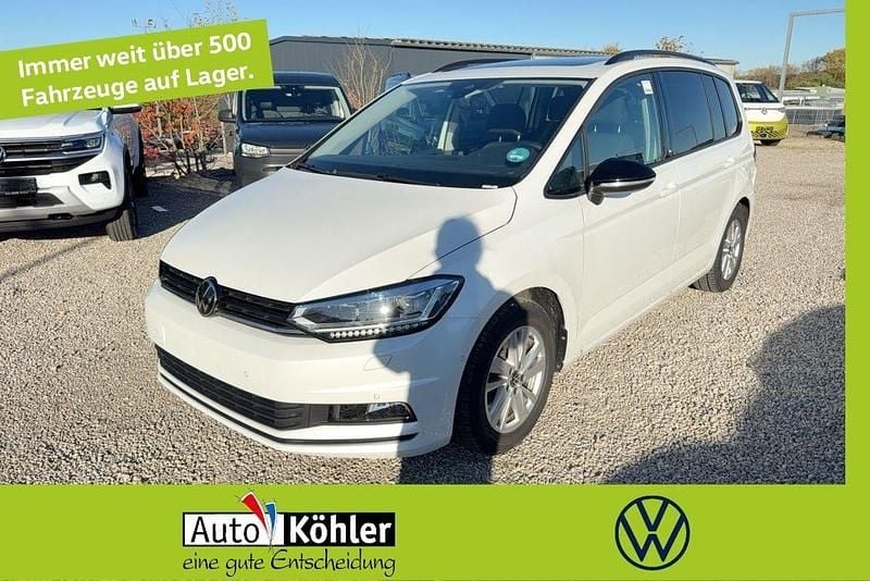 Oryxweiß perlmutteffekt Gebraucht 2025 VW Touran Highline Van / Kleinbus | 29.600 € (Superpreis) - Bild 1/3
