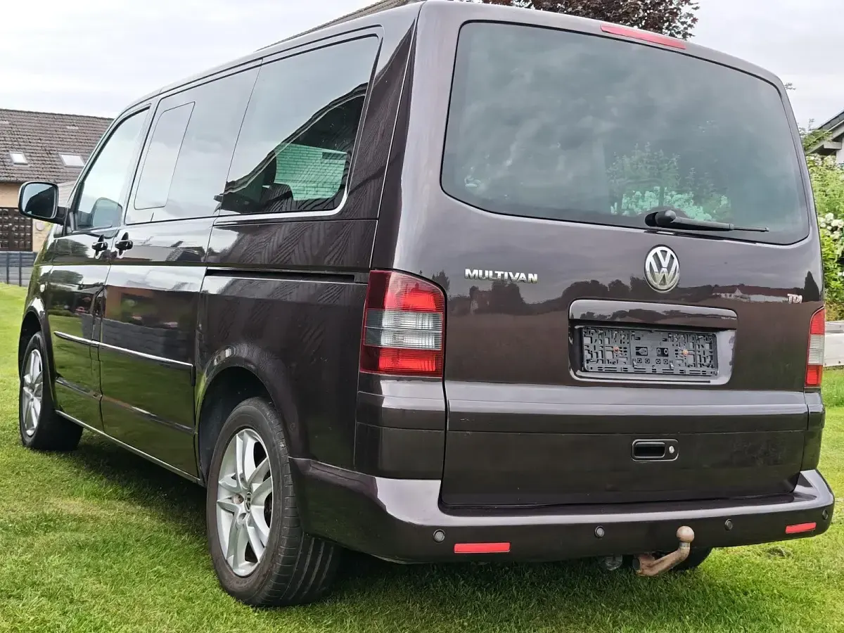 Gebraucht VW Multivan Highline 174 PS (127 kW) 2008 Braun Van / Kleinbus