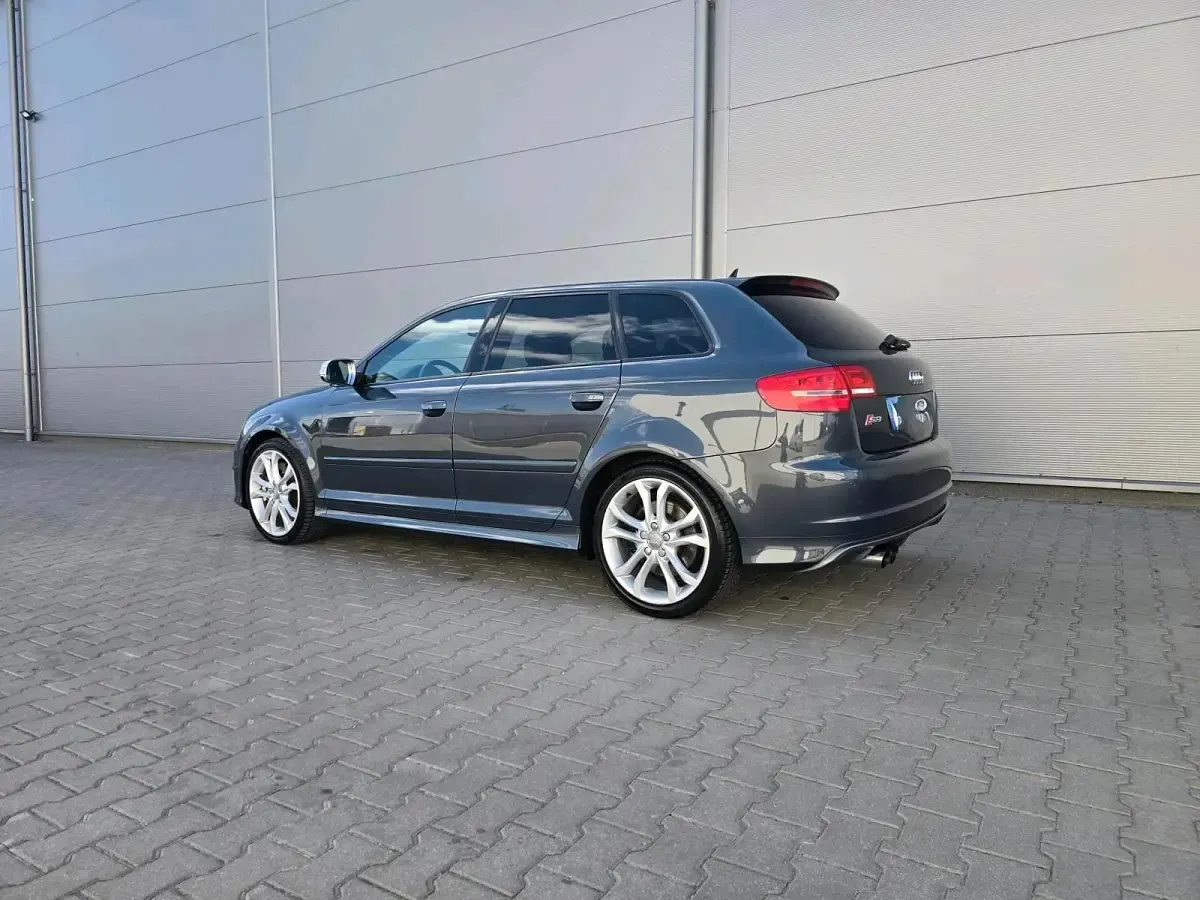 Gebraucht Audi S3 265 PS (194 kW) 2010 Andere farben Kleinwagen