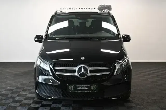 Gebraucht Mercedes V250 190 PS (139 kW) 2024 Schwarz Van / Kleinbus