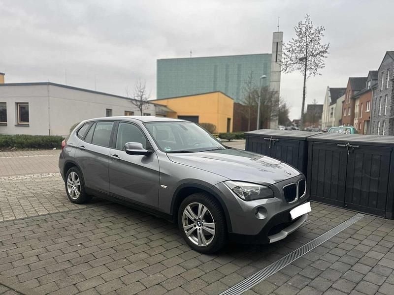 Gebraucht 2011 BMW X1 SUV | 4.790 € (Guter Preis) - Bild 1/4