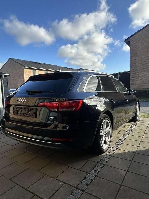Gebraucht Audi A4 Sport 190 PS (139 kW) 2017 Kombi