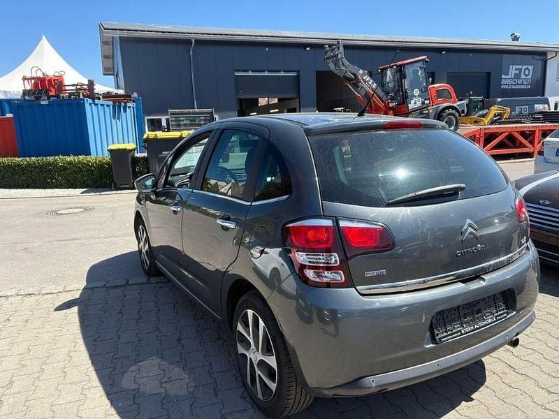 Gebraucht Citroën C3 SELECTION 99 PS (72 kW) 2016 Grau Limousine