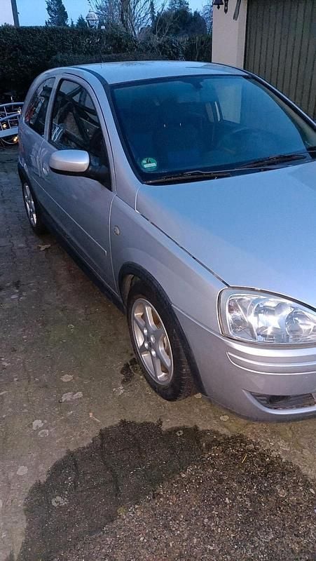 Gebraucht Opel Corsa 60 PS (44 kW) 2006 Silber Kleinwagen