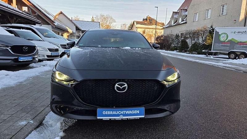 Gebraucht Mazda 3 Active 179 PS (131 kW) 2020 Jet black Limousine