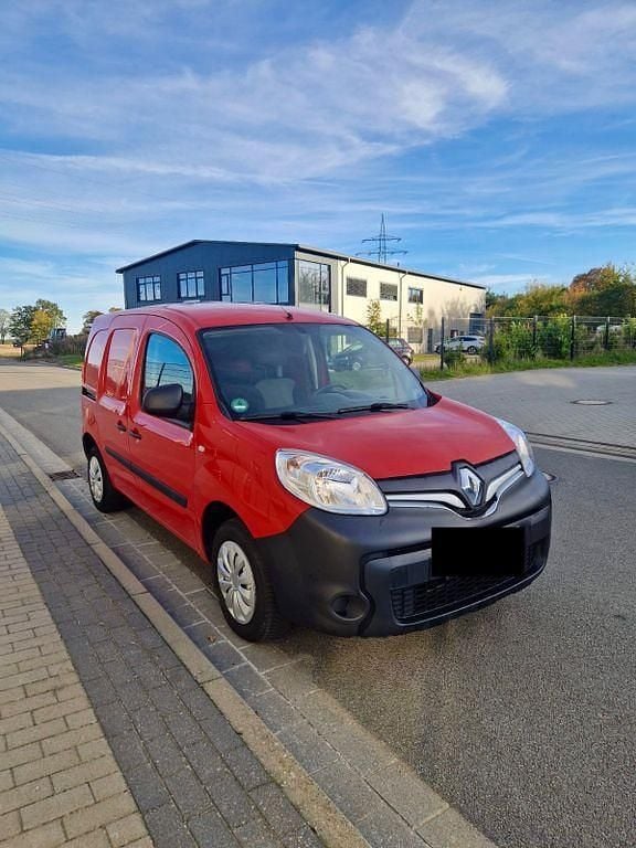 Rot Gebraucht 2017 Renault Kangoo Experience Van / Kleinbus | 7.500 € (Guter Preis) - Bild 1/4