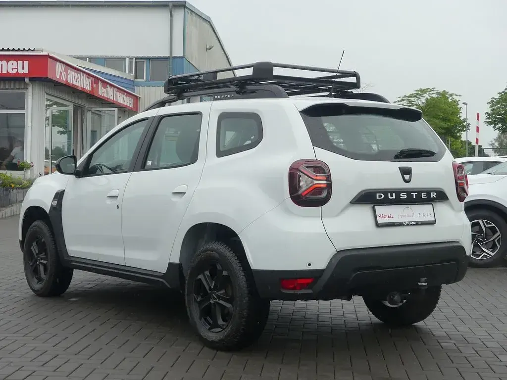 Gebraucht Dacia Duster Comfort 91 PS (66 kW) 2022 Weiß SUV