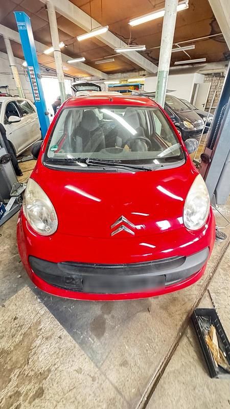 Gebraucht Citroën C1 80 PS (58 kW) 2008 Rot Kleinwagen