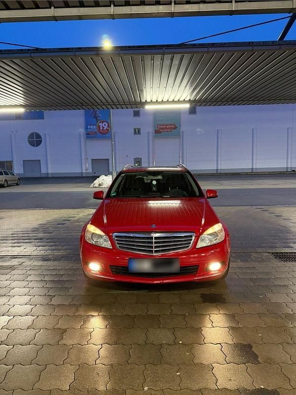 Gebraucht Mercedes C200 Elegance 136 PS (100 kW) 2009 Rot Kombi