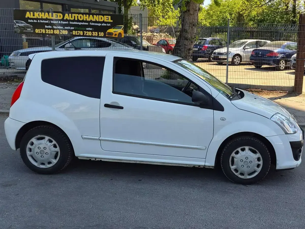 Gebraucht Citroën C2 60 PS (44 kW) 2009 Weiß Kleinwagen