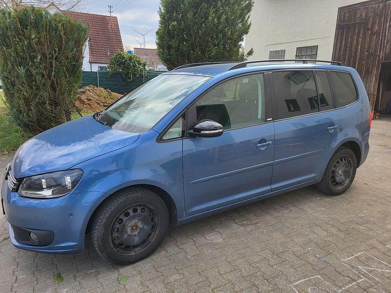 Gebraucht VW Touran 140 PS (102 kW) 2012 Blau Van / Kleinbus