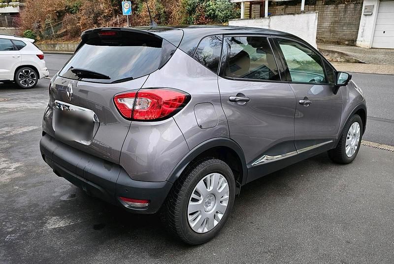 Gebraucht Renault Captur 110 PS (80 kW) 2016 Silber SUV