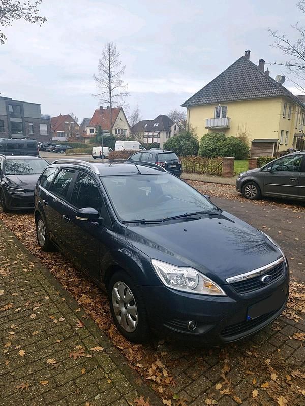 Gebraucht Ford Focus 109 PS (80 kW) 2010 Kombi
