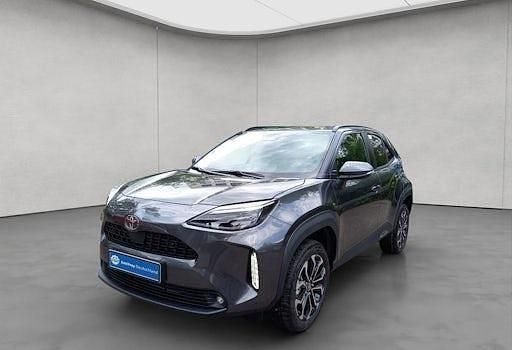 Neu Toyota Yaris Cross 130 PS (95 kW) 2025 Grau SUV