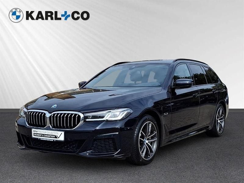 Schwarz Gebraucht 2022 BMW 530e M Sport Kombi | 34.998 € (Fairer Preis) - Bild 1/4