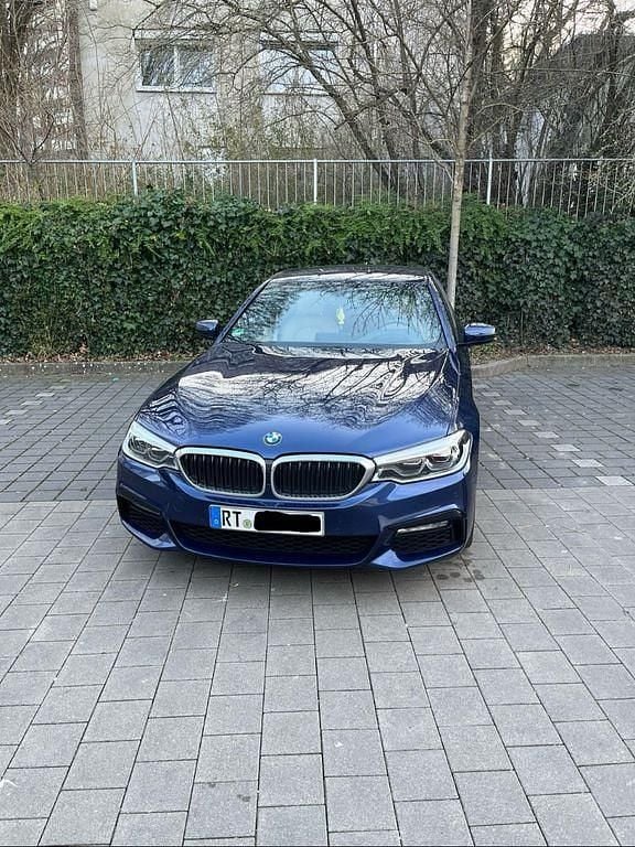 Gebraucht BMW 530 M Sport 252 PS (185 kW) 2017 Blau Limousine
