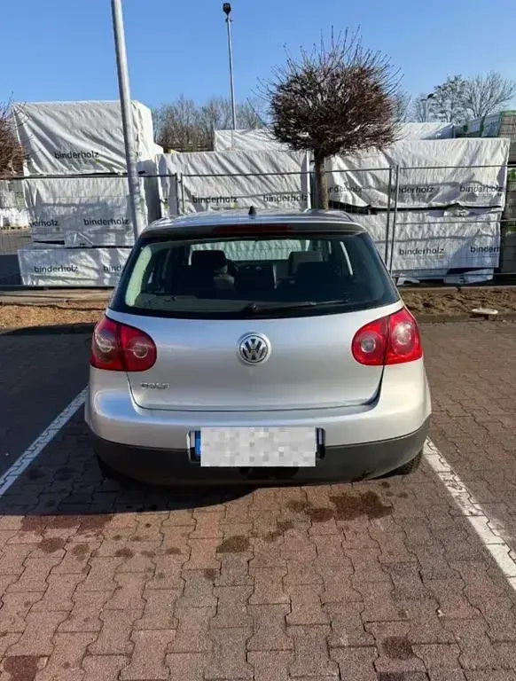 Gebraucht VW Golf IV Comfortline 75 PS (55 kW) 2005 Silber Limousine