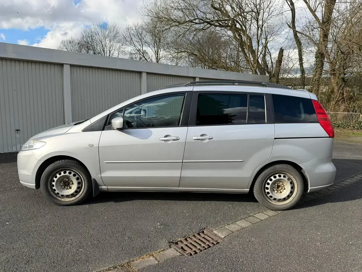 Gebraucht Mazda 5 115 PS (84 kW) 2007 Silber Van / Kleinbus
