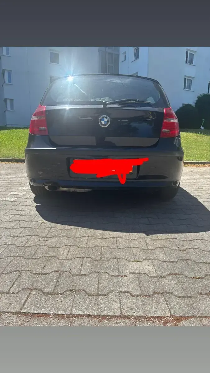 Gebraucht BMW 118 143 PS (105 kW) 2008 Schwarz Kleinwagen