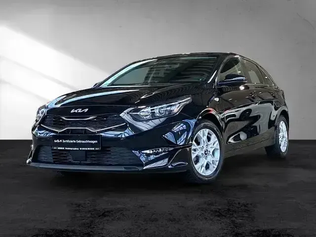 Gebraucht Kia Ceed Vision 140 PS (102 kW) 2025 Zilinaschwarz (metallic) Kleinwagen
