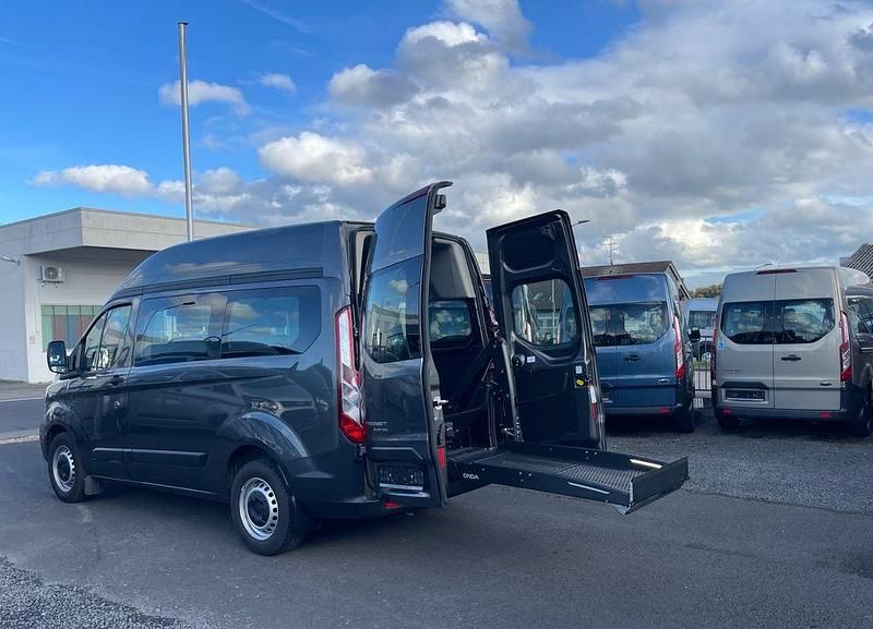 Grau Gebraucht 2023 Ford Transit Custom Van / Kleinbus | 59.900 € - Bild 1/4