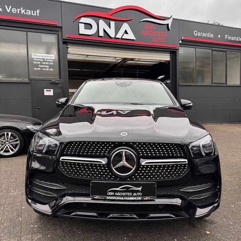Schwarz Gebraucht 2021 Mercedes GLE400 SUV | 72.485 € (Fairer Preis) - Bild 1/4