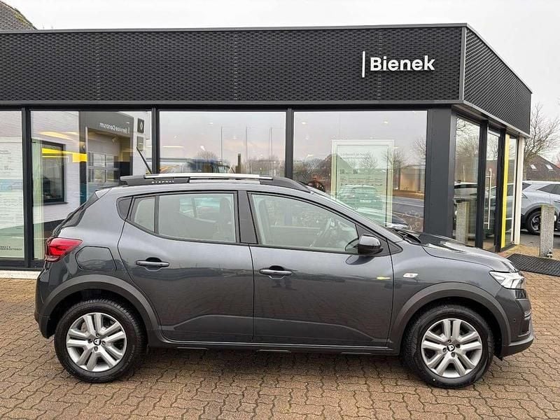 Gebraucht Dacia Sandero Comfort 91 PS (66 kW) 2021 Grau Limousine