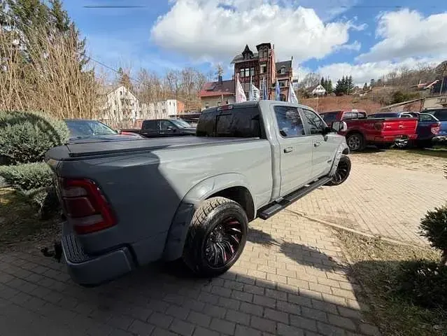 Gebraucht Dodge Ram 401 PS (294 kW) 2019 Grau